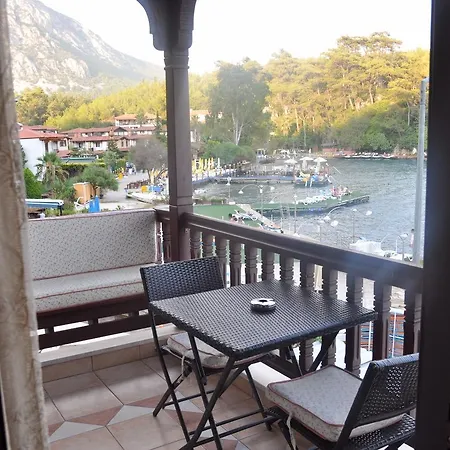住宿加早餐酒店 Akyaka Yacht Club